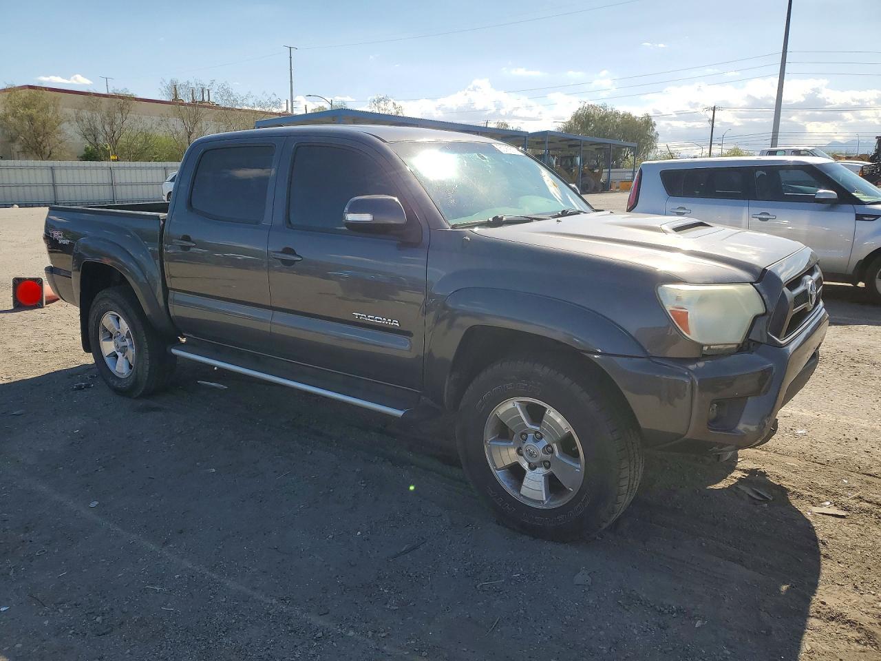 2012 TOYOTA TACOMA