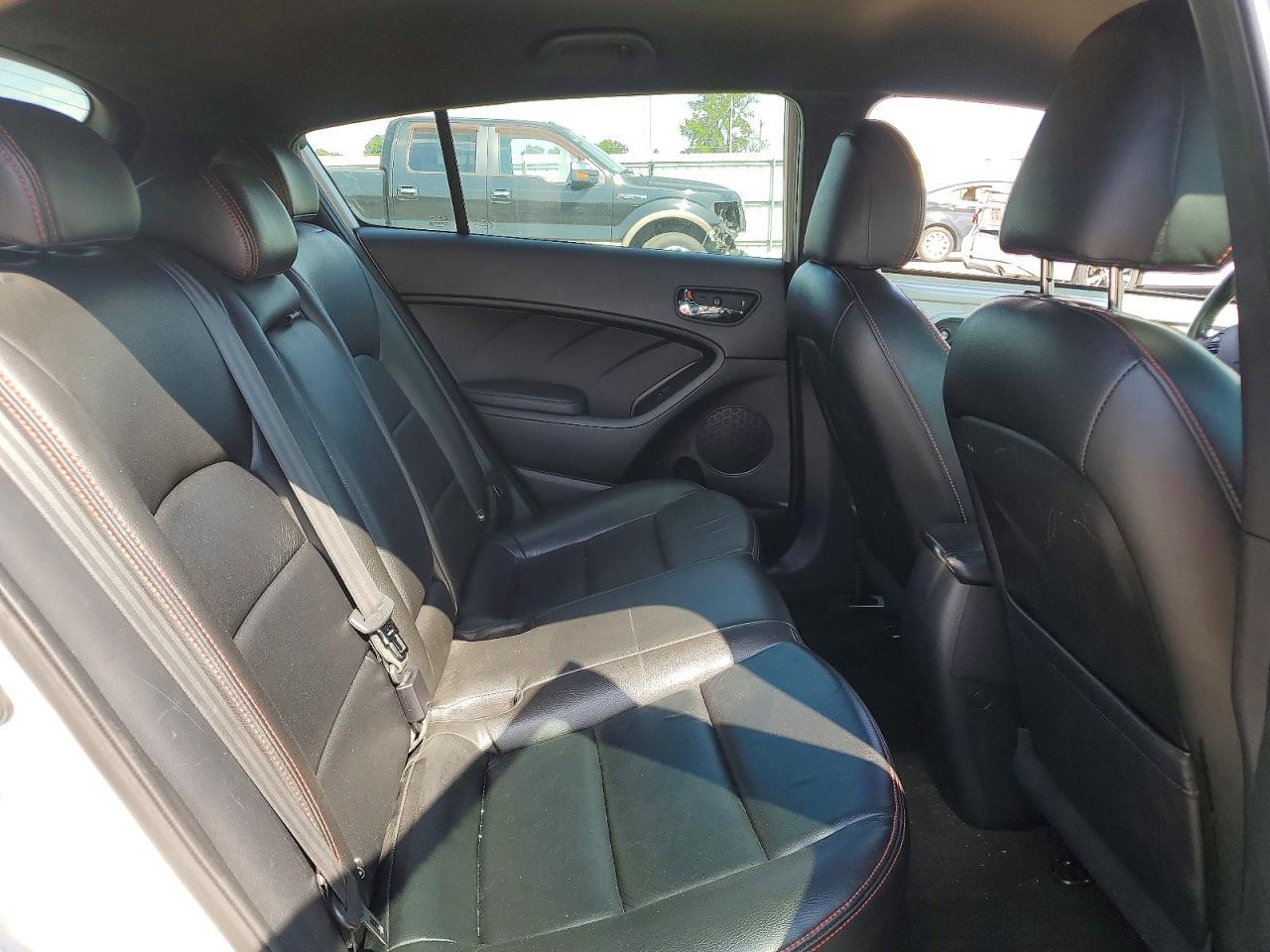2016 KIA FORTE