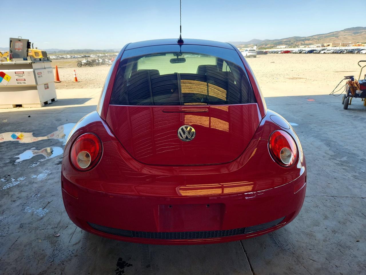 2010 VOLKSWAGEN Beetle