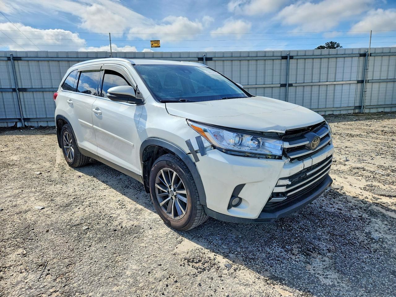 2019 TOYOTA HIGHLANDER