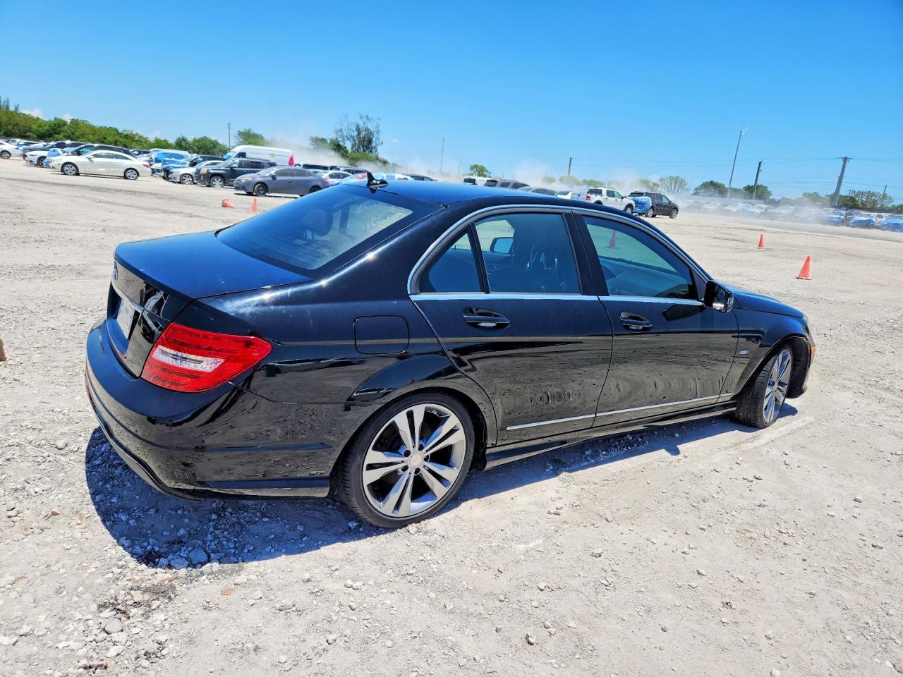 2012 MERCEDES-BENZ C-CLASS