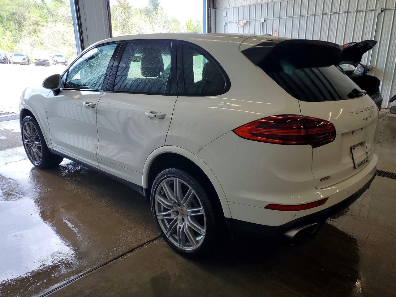 2018 PORSCHE CAYENNE