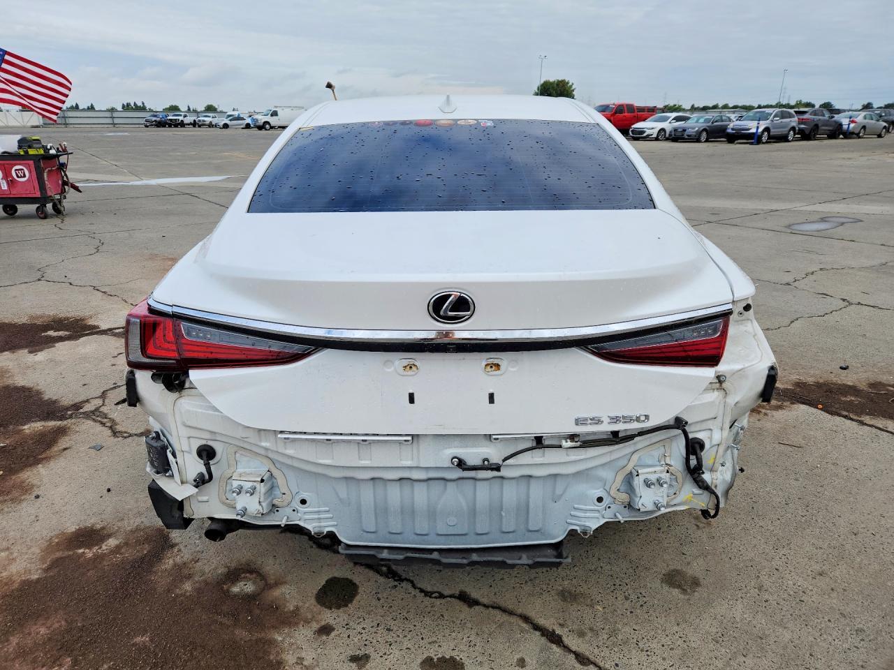 2022 LEXUS ES 350