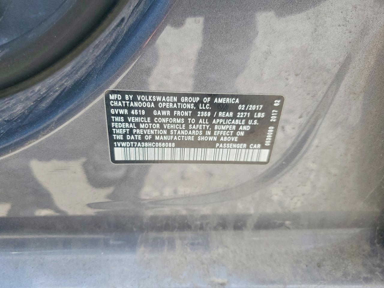 2017 VOLKSWAGEN Passat