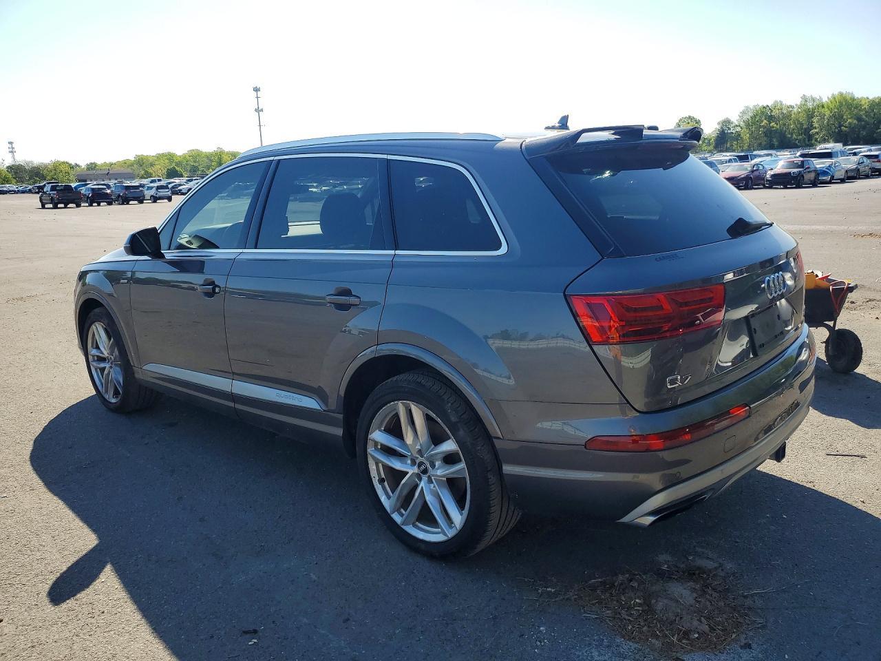 2018 AUDI Q7