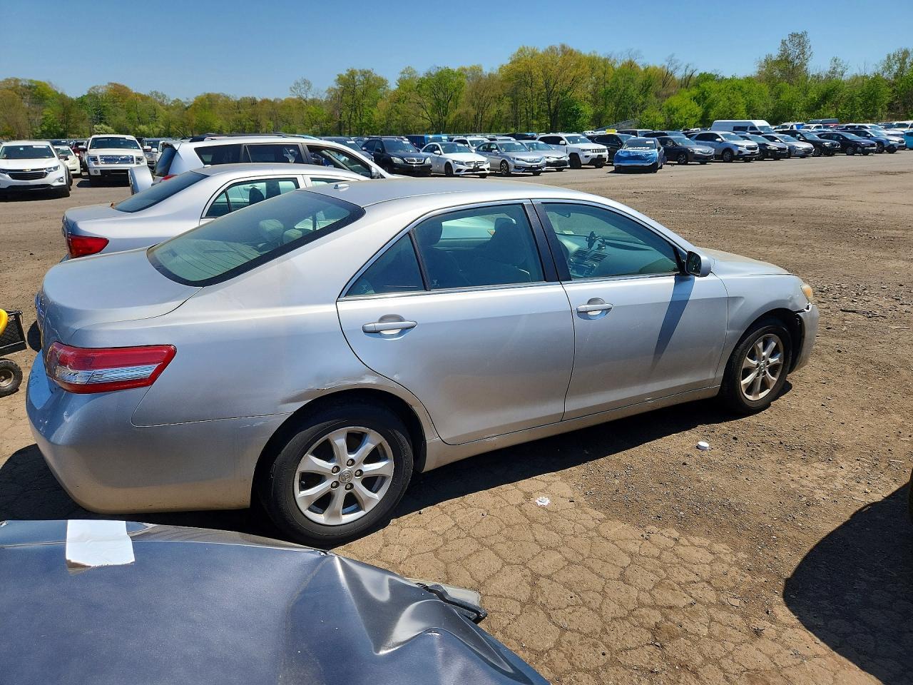 2011 TOYOTA CAMRY