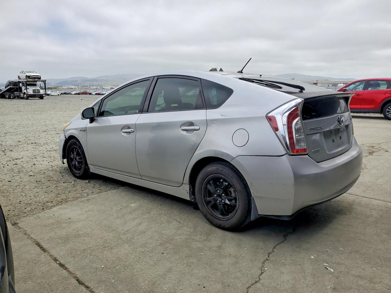 2013 TOYOTA PRIUS