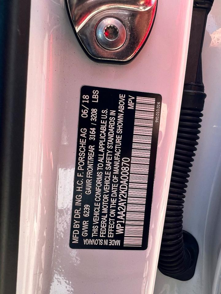 2019 PORSCHE CAYENNE