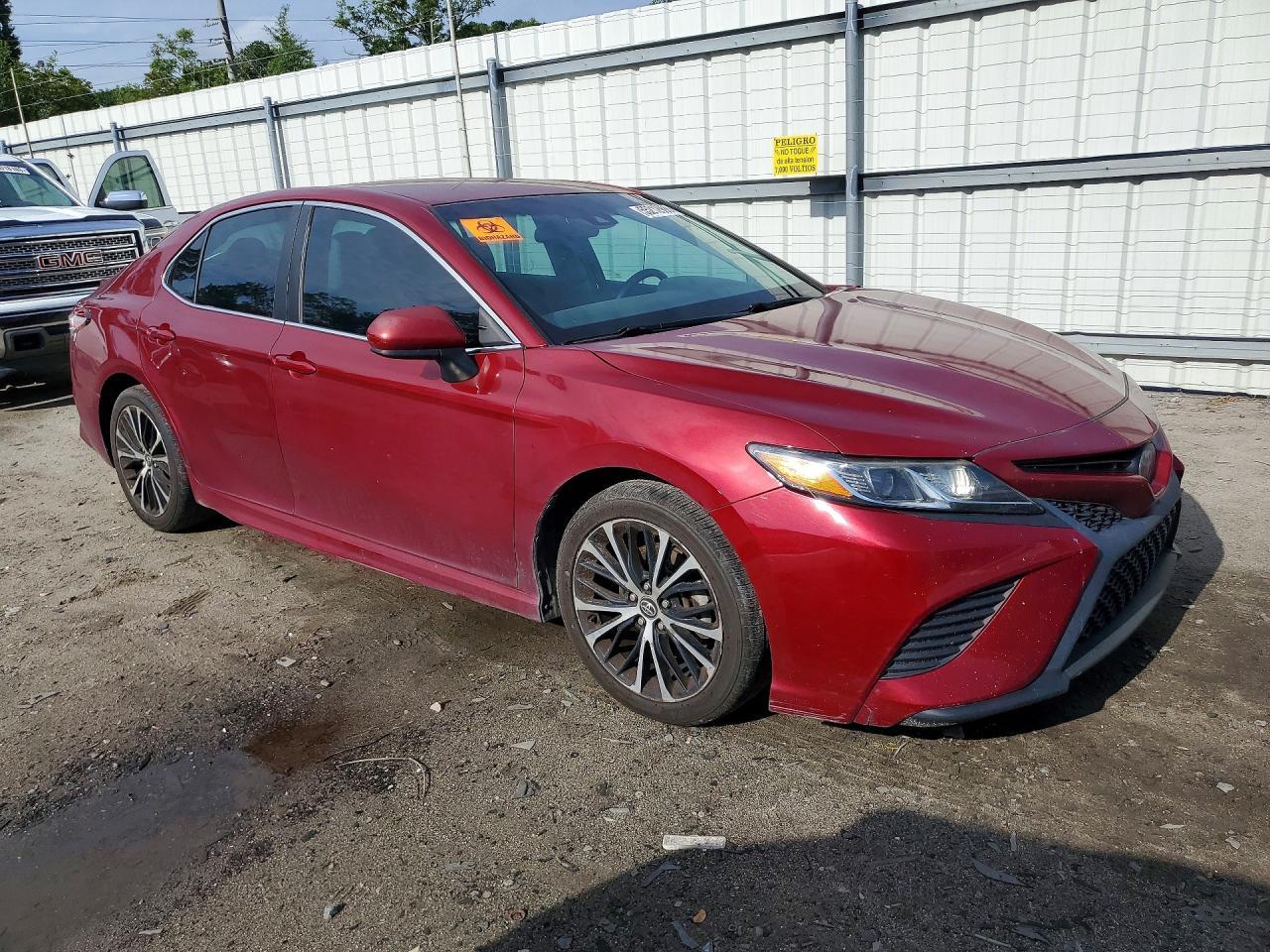 2018 TOYOTA CAMRY