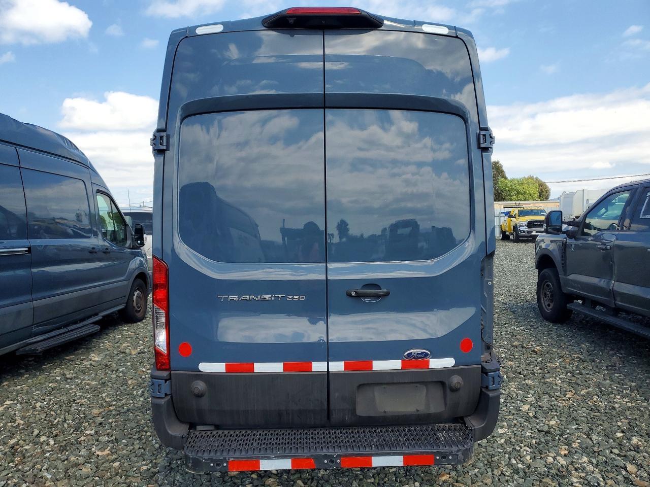 2020 FORD Transit
