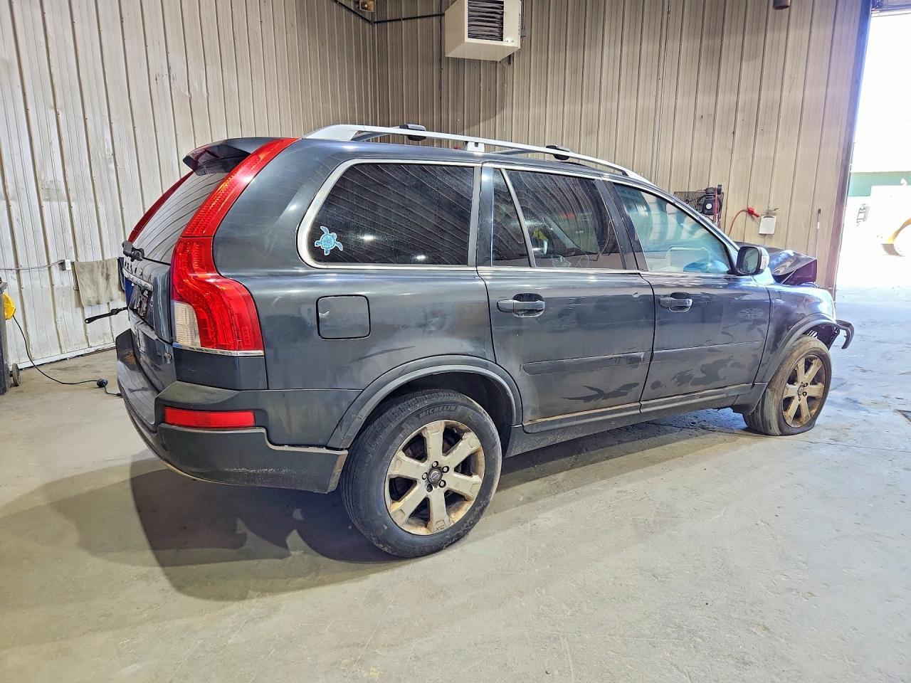 2013 VOLVO XC90