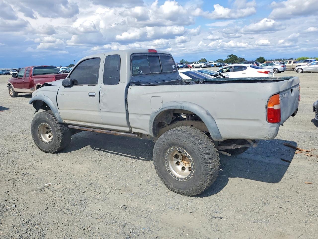 2001 TOYOTA TACOMA