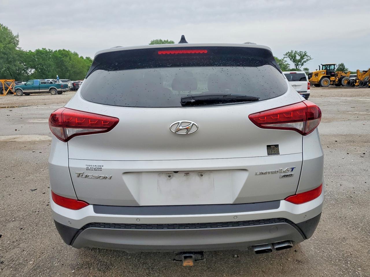 2016 HYUNDAI TUCSON
