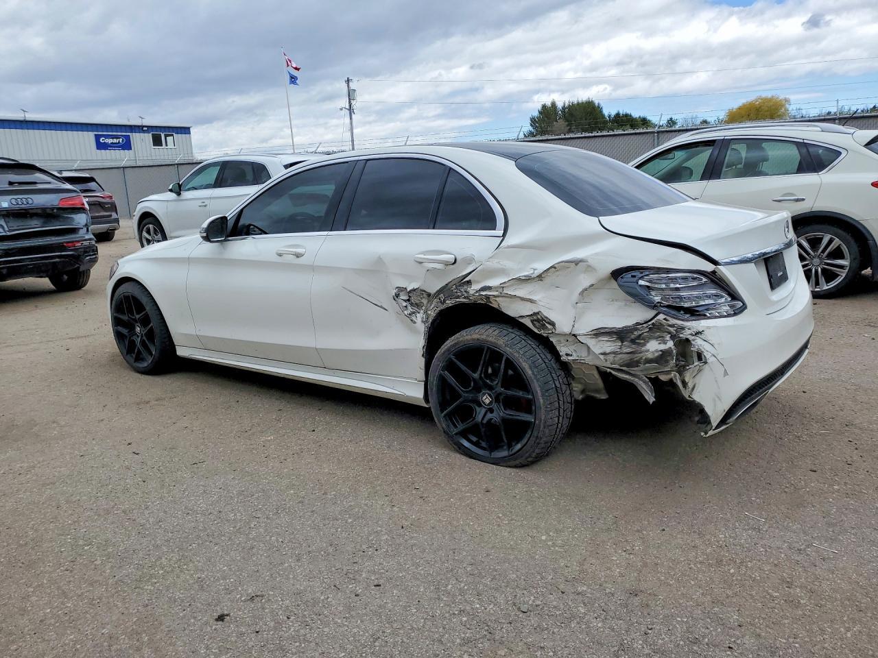 2016 MERCEDES-BENZ C-CLASS