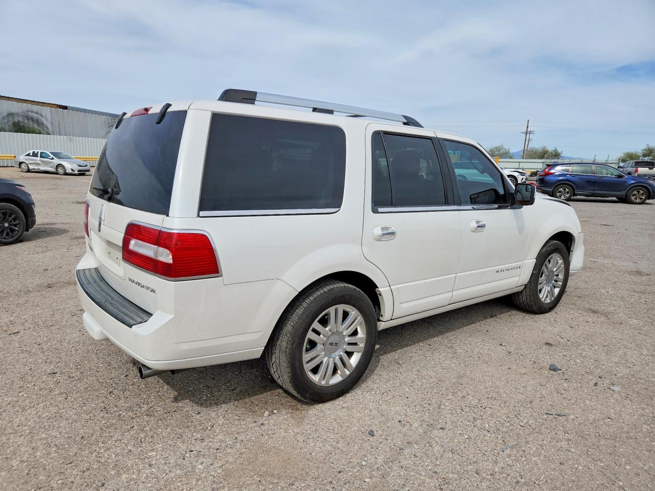 2014 LINCOLN Navigator