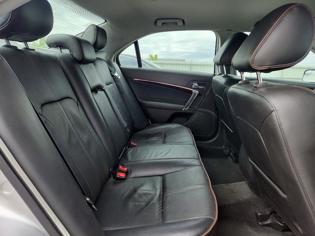 2011 LINCOLN MKZ
