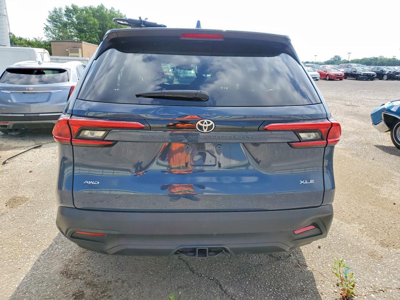 2024 TOYOTA HIGHLANDER