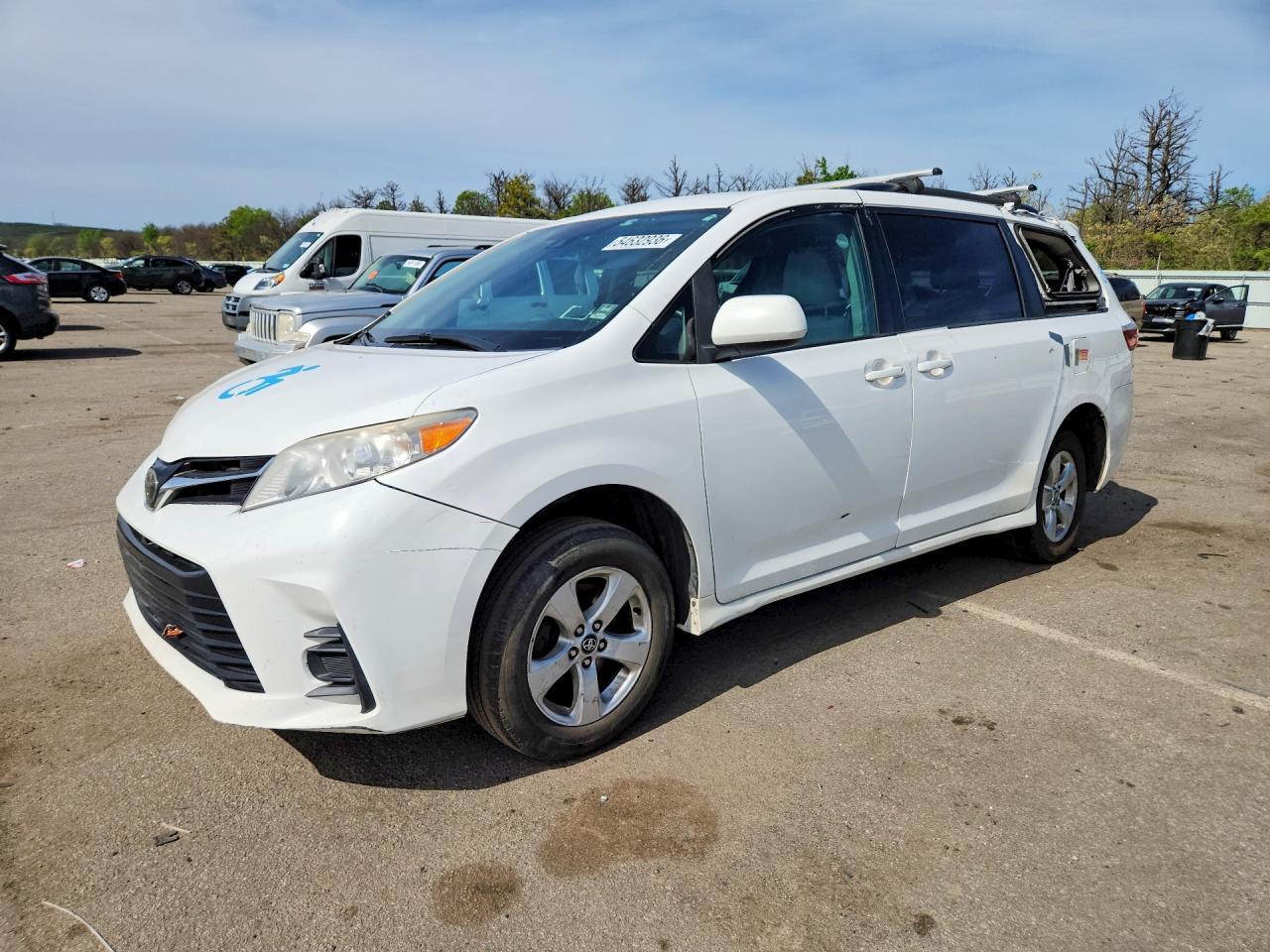 2018 TOYOTA Sieanna