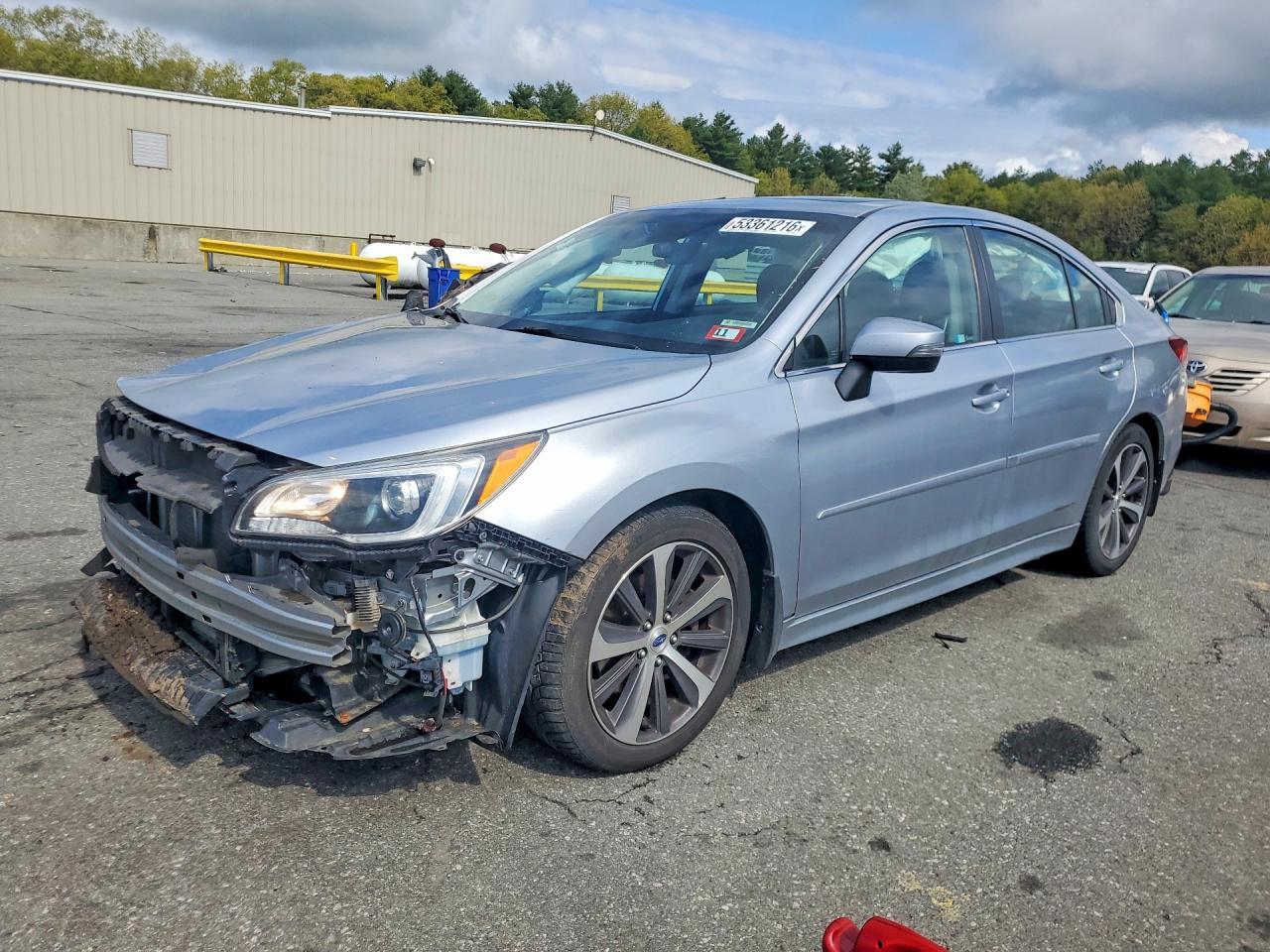 2017 SUBARU Legacy