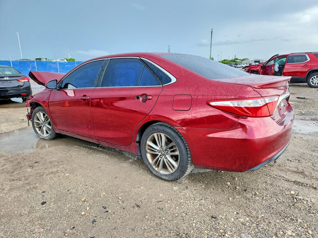 2016 TOYOTA CAMRY