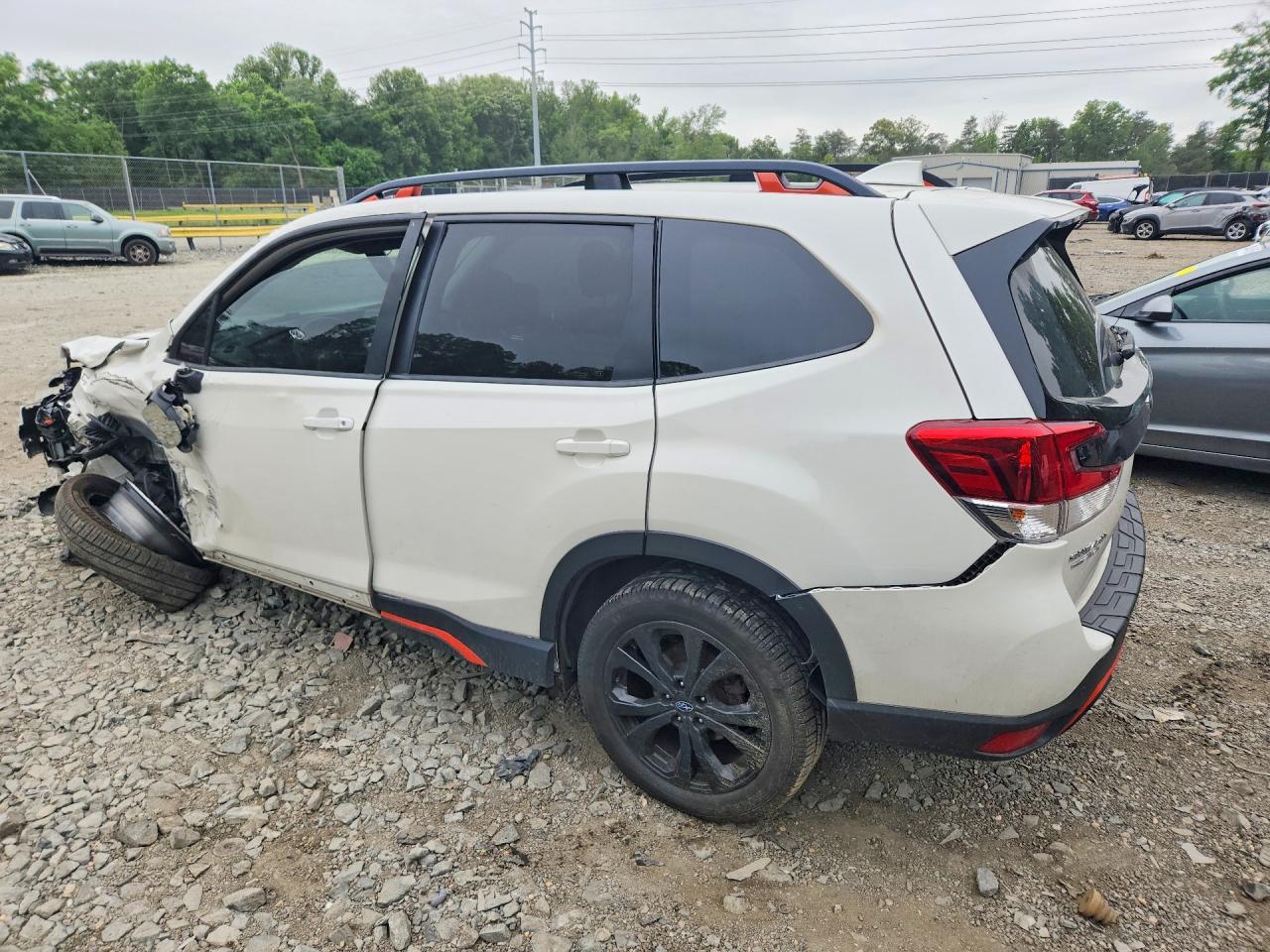 2019 SUBARU FORESTER