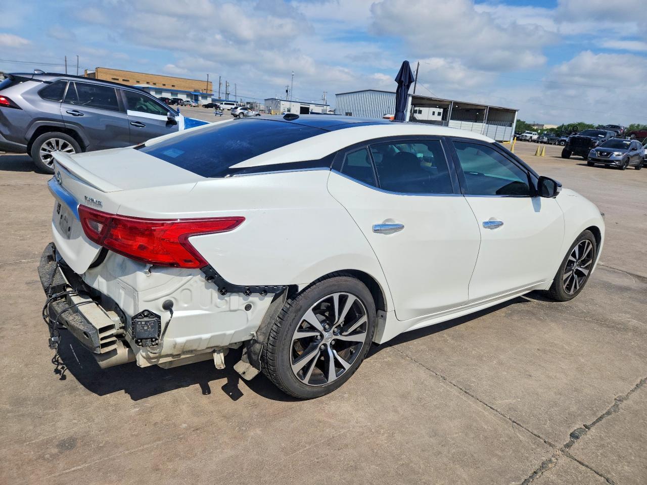 2018 NISSAN Maxima