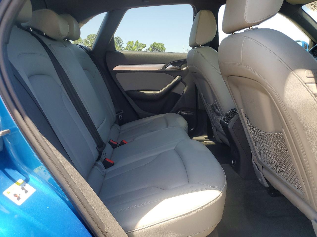 2016 AUDI Q3