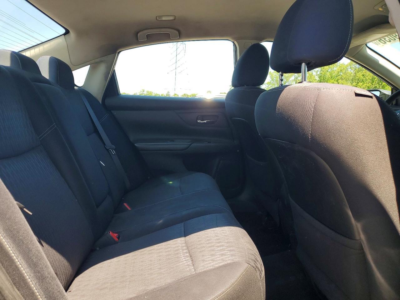 2017 NISSAN ALTIMA