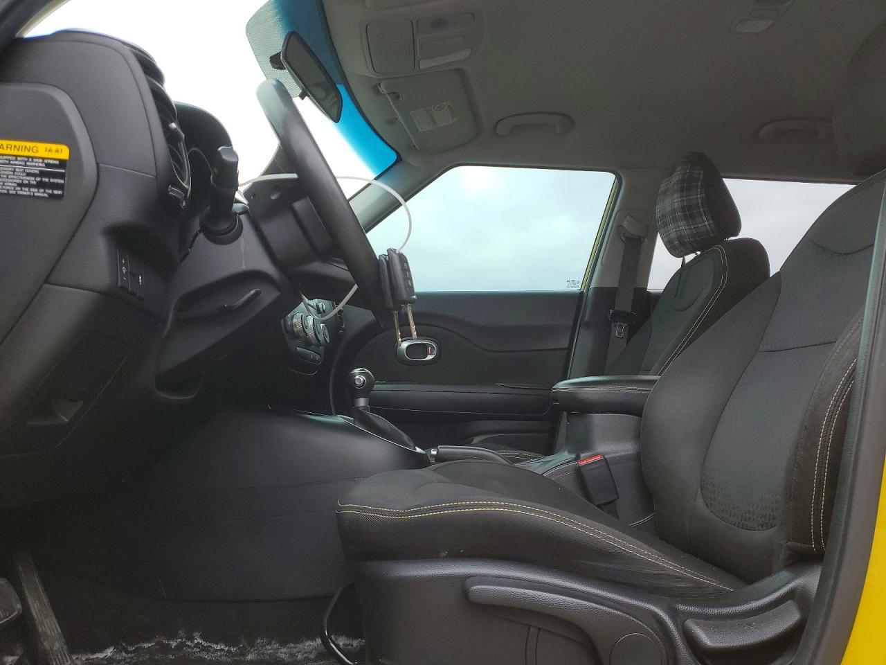 2016 KIA SOUL