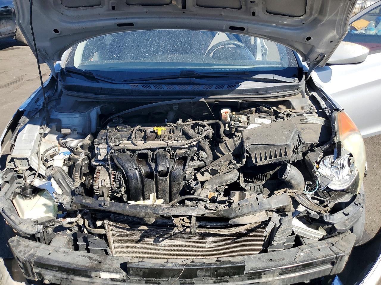2011 HYUNDAI ELANTRA