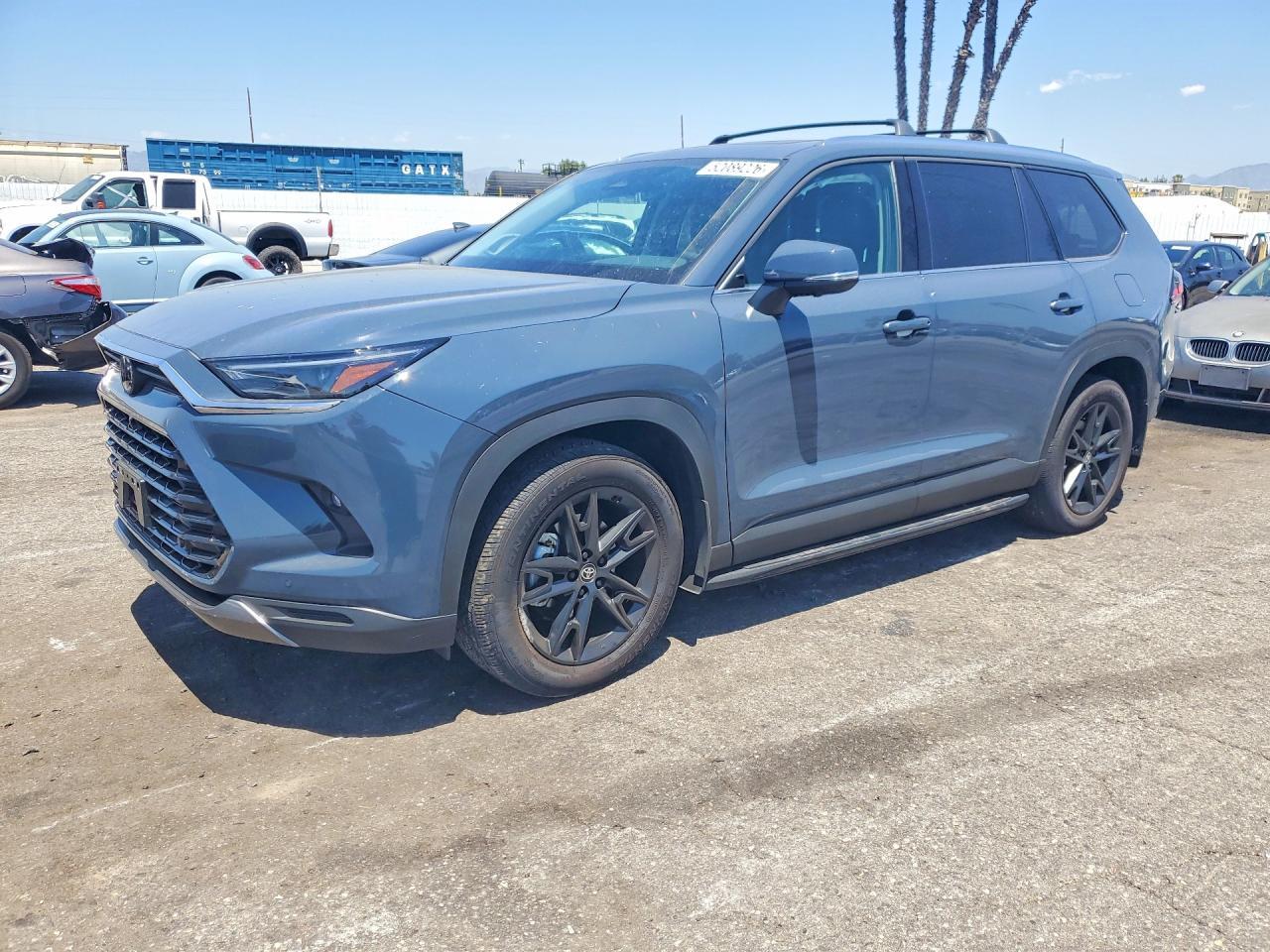 2026 TOYOTA HIGHLANDER