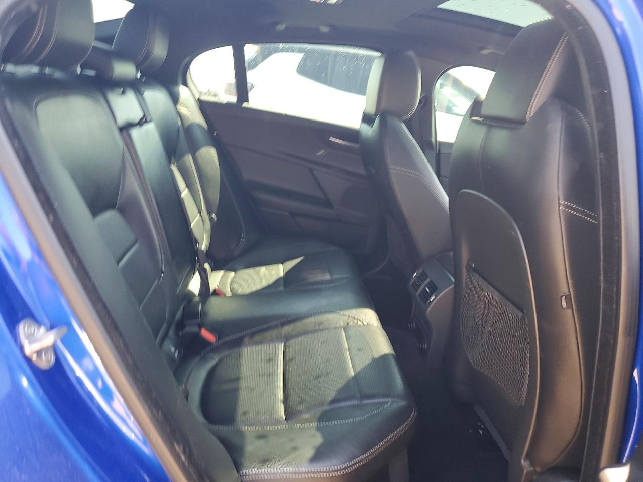 2017 JAGUAR XE