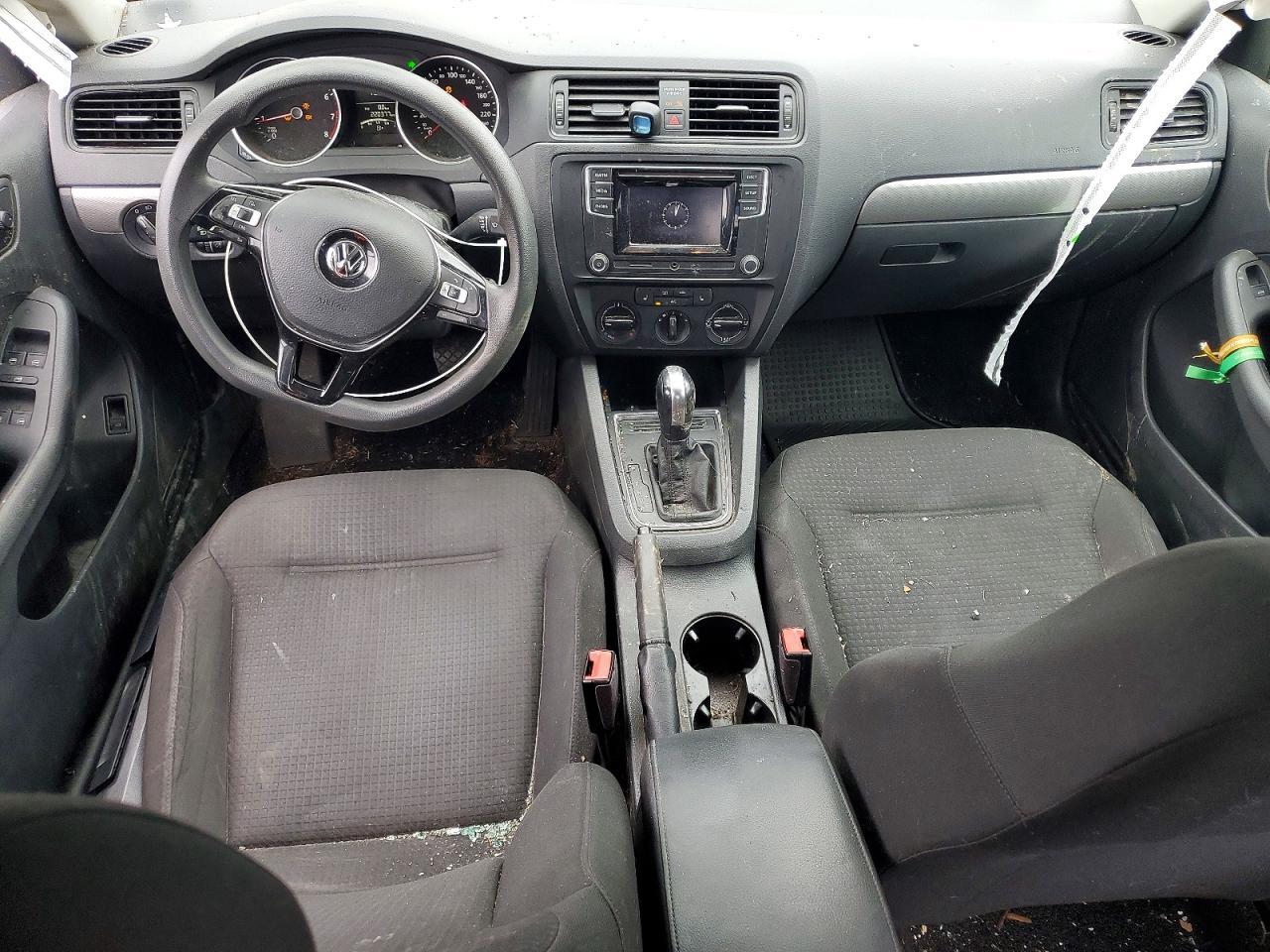 2016 VOLKSWAGEN JETTA