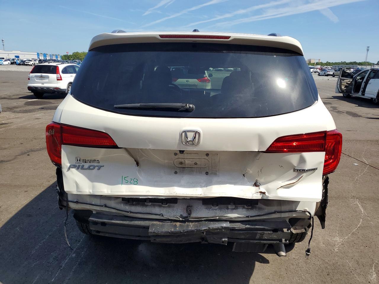 2017 HONDA PILOT
