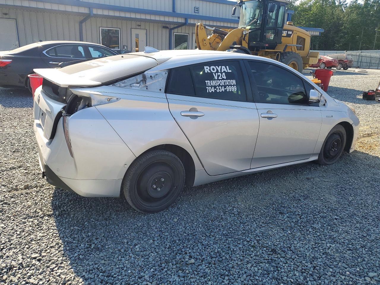 2017 TOYOTA PRIUS