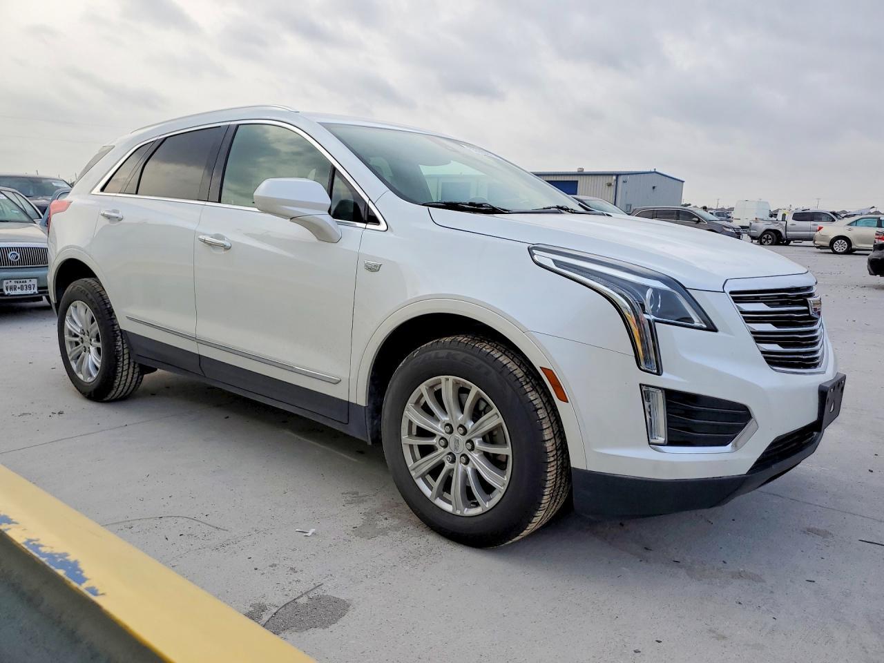 2018 CADILLAC XT5