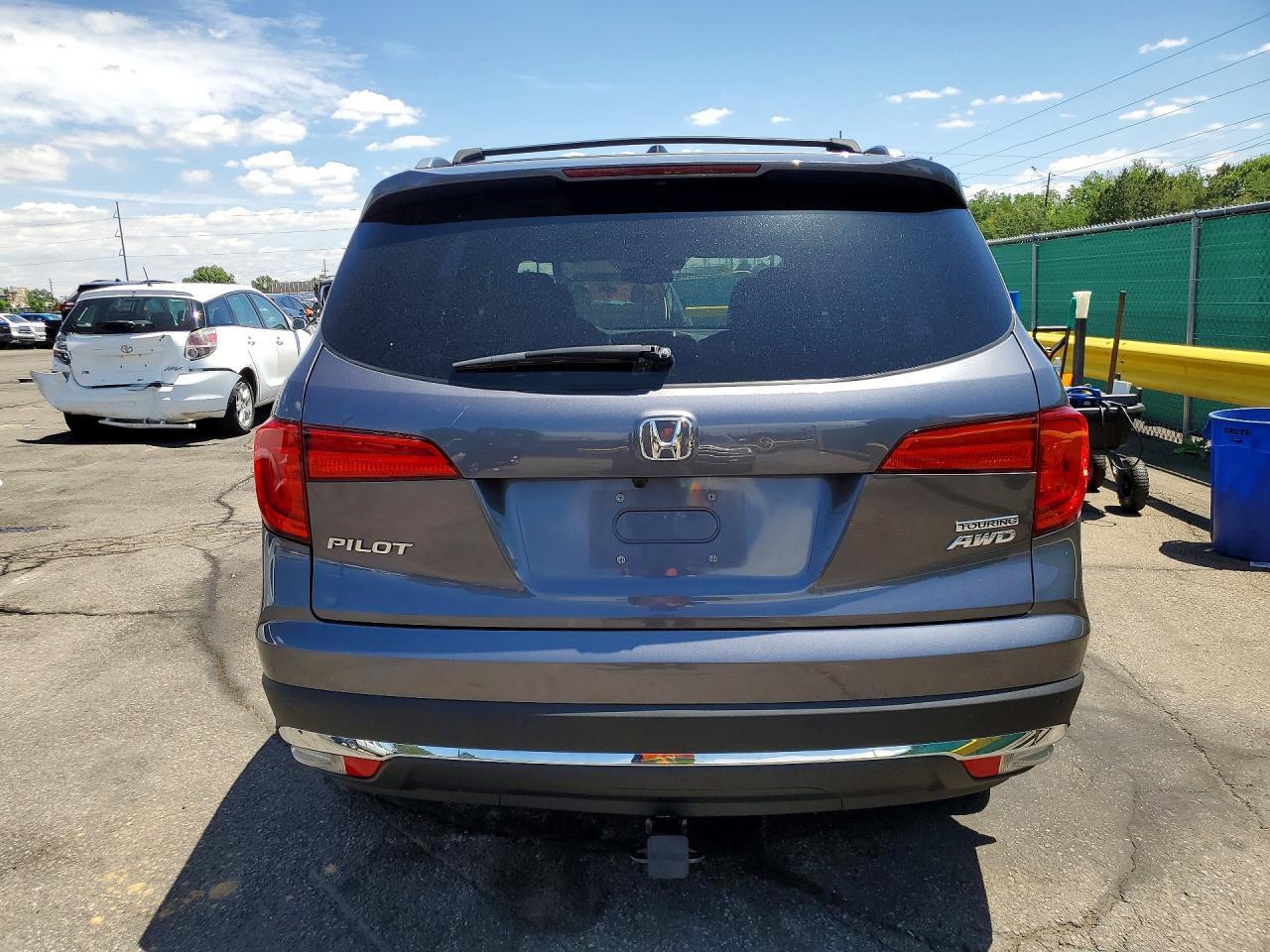 2016 HONDA PILOT