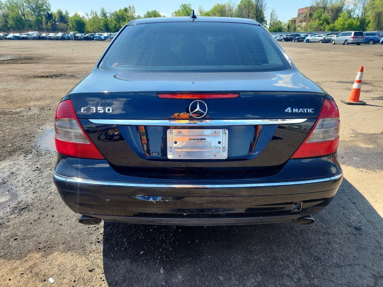 2009 MERCEDES-BENZ E-Class