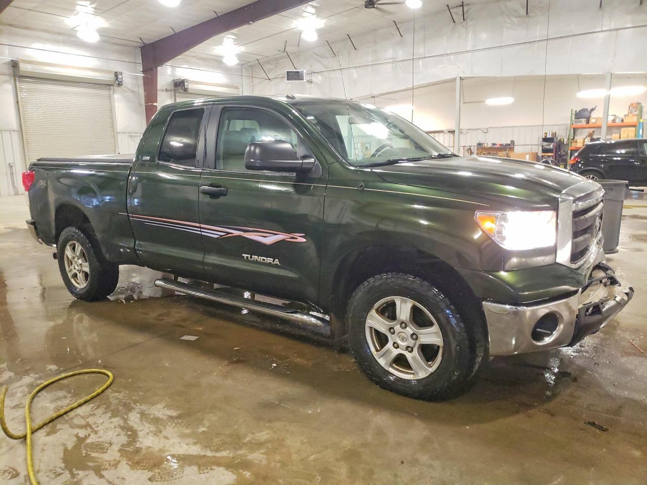 2011 TOYOTA TUNDRA