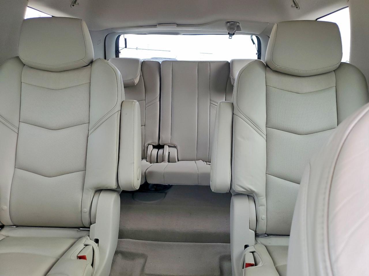 2017 CADILLAC ESCALADE