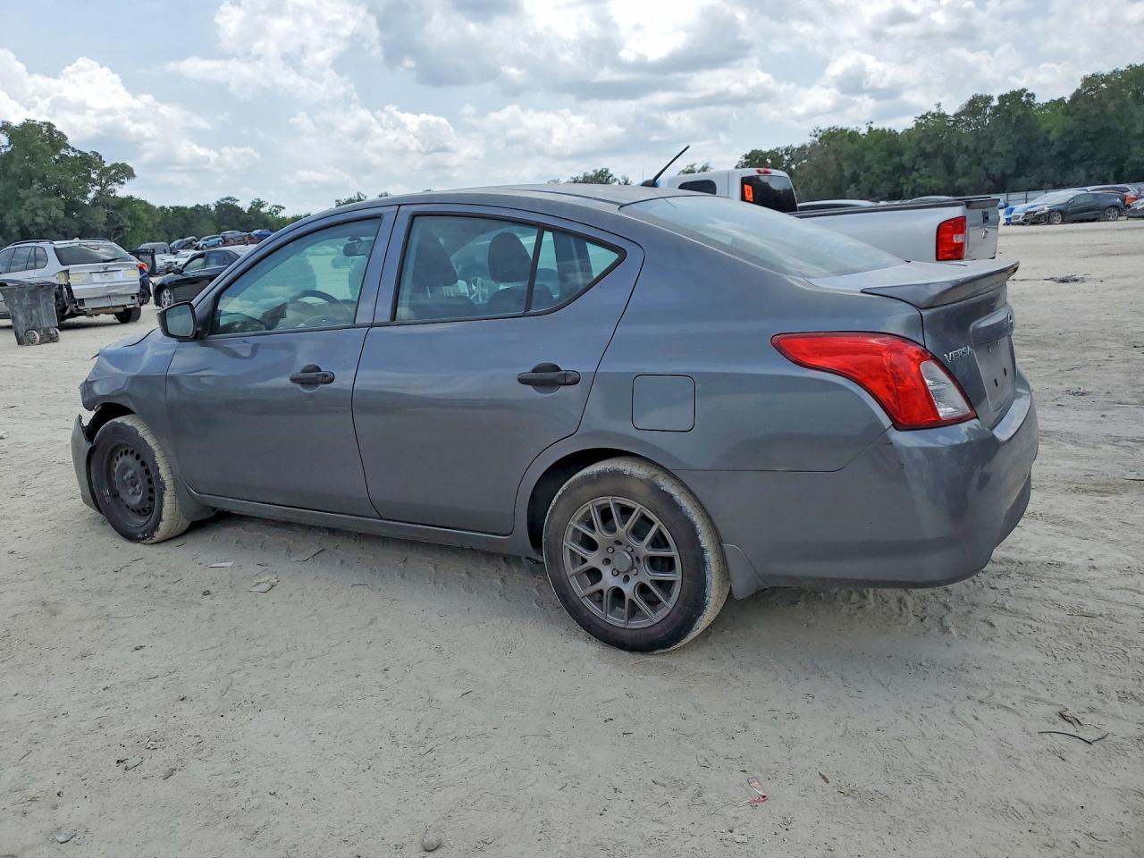 2018 NISSAN VERSA