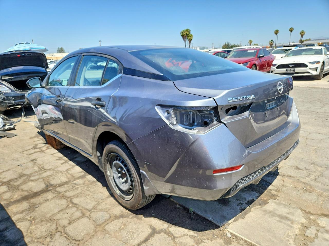 2025 NISSAN SENTRA
