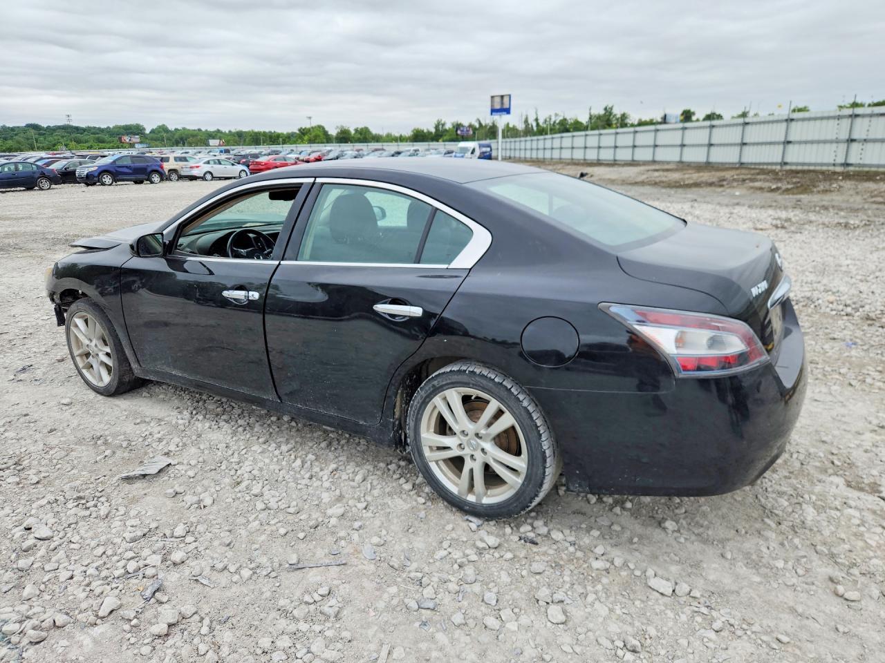 2014 NISSAN Maxima
