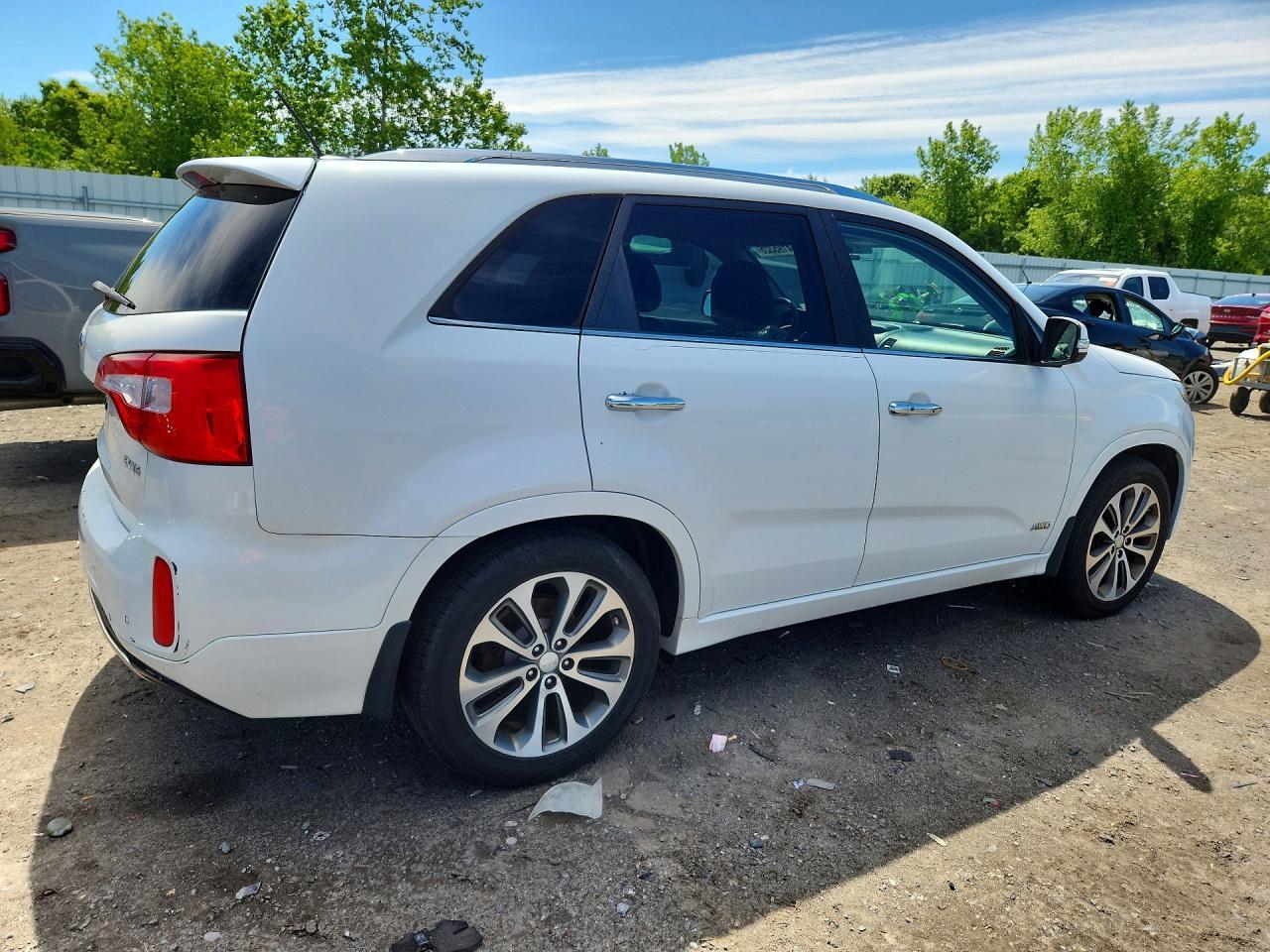 2015 KIA SORENTO