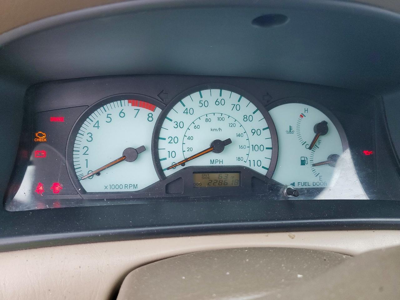 2004 TOYOTA COROLLA