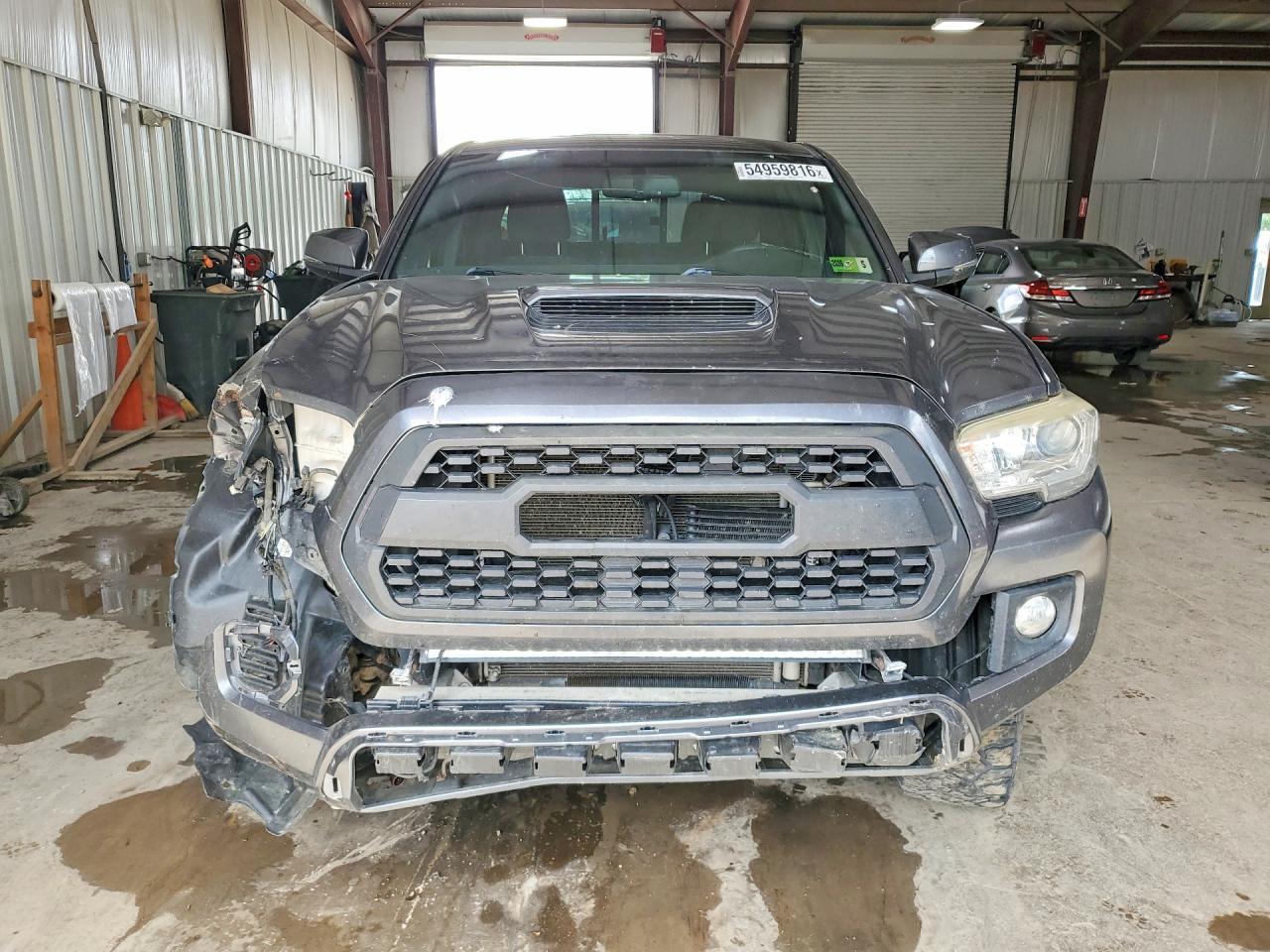 2016 TOYOTA TACOMA