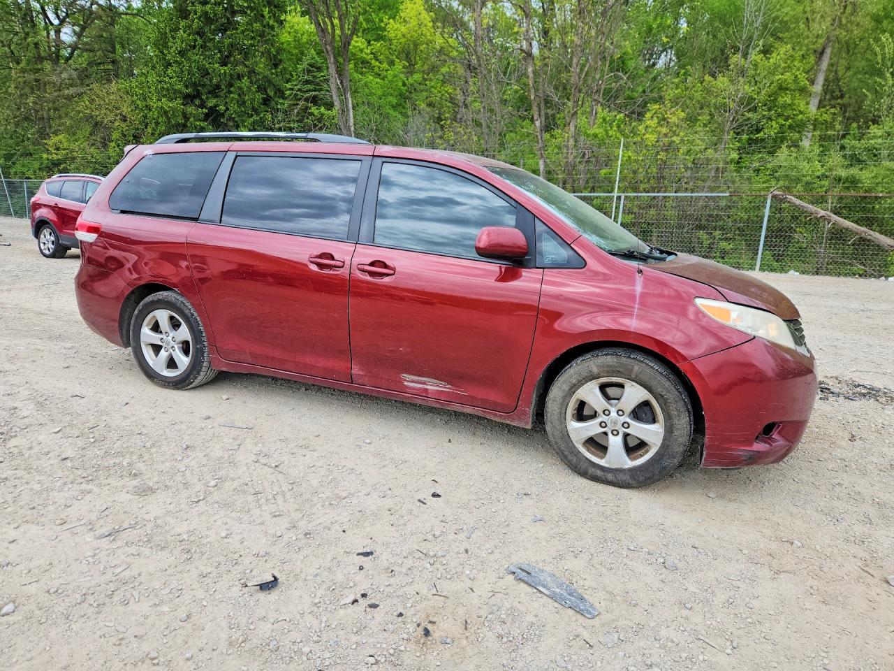 2014 TOYOTA SIENNA