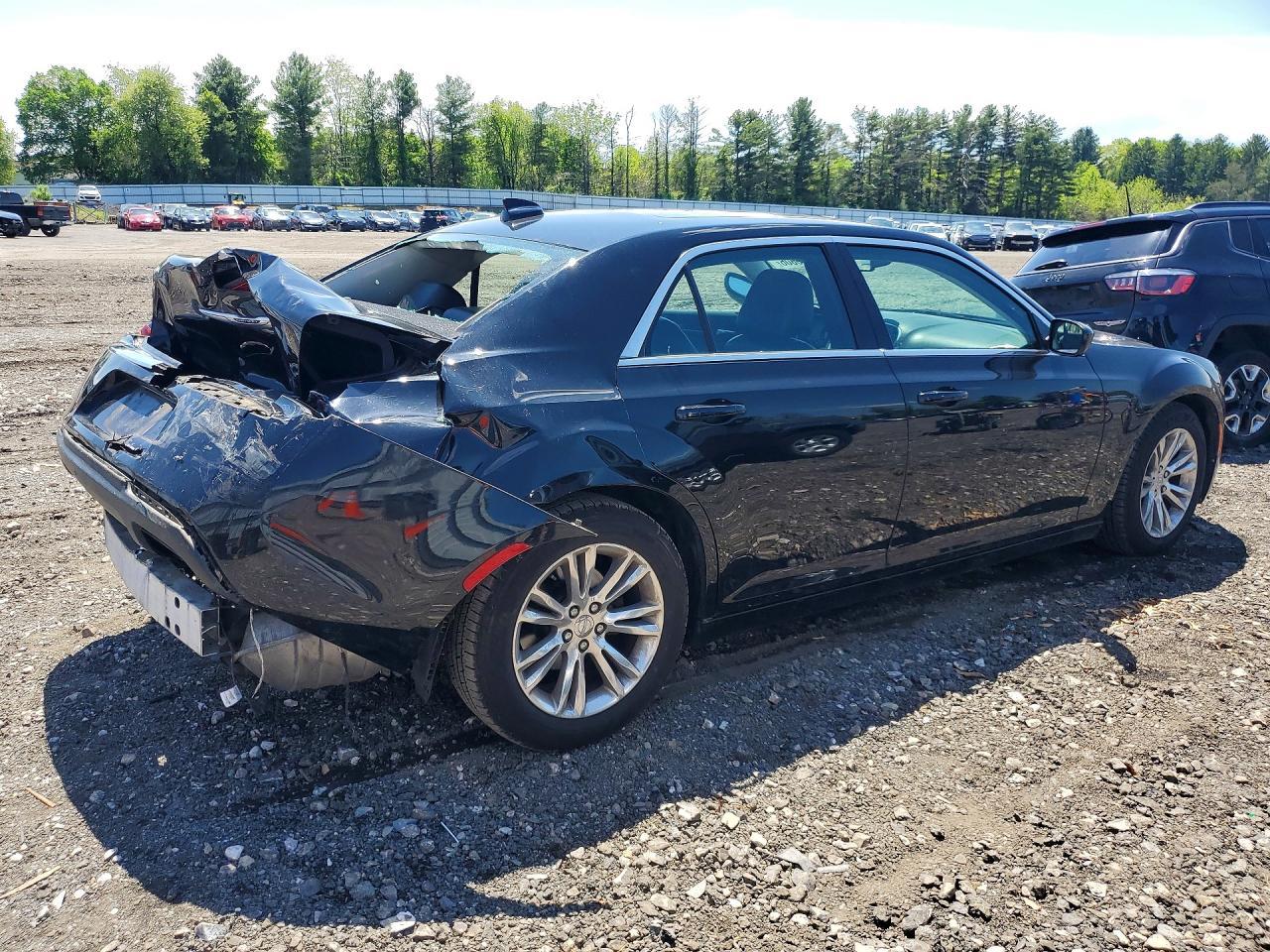 2017 CHRYSLER 300
