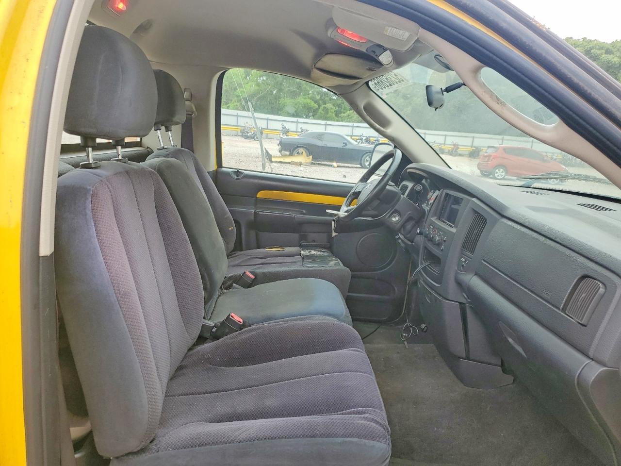 2004 DODGE RAM 1500