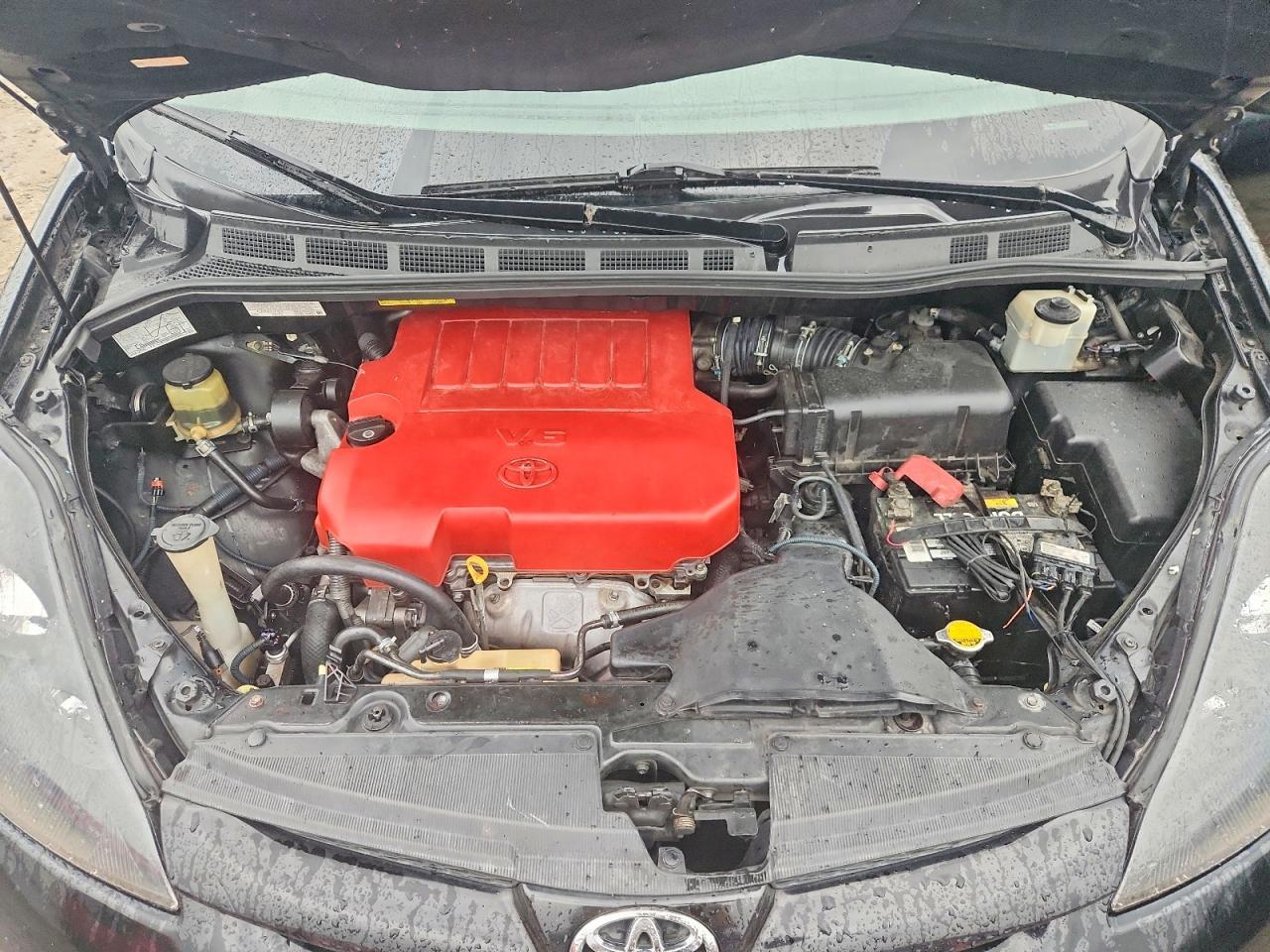 2009 TOYOTA SIENNA